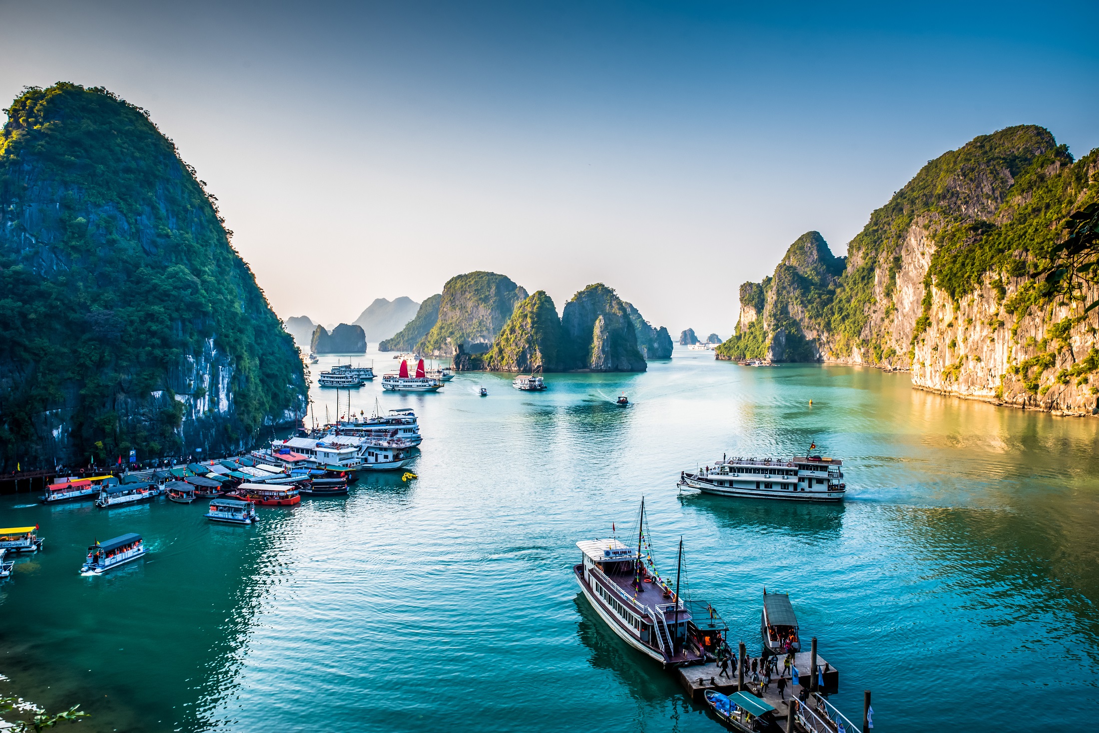 Book Halong Bay Vietnam with Redcliffe Cruise and Travel agent