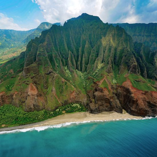 Book holiday to Hawaii with local Redcliffe Cruise and Travel agent